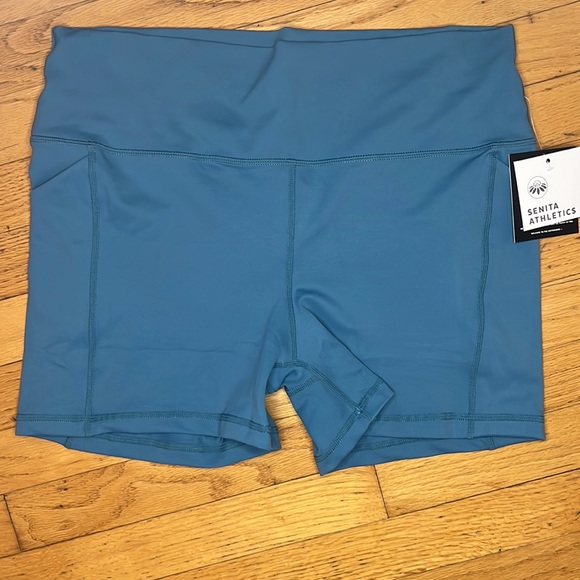 Senita Athletics 3.75” LUX High Waisted Rios Shorts, Size XL, NWOT, Surf Color - Picture 2 of 4